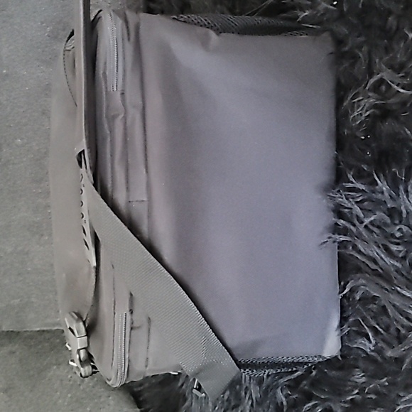 🌸 ISO Black & Pink Fitness Cooler! GREAT GIFT! - Picture 2 of 11